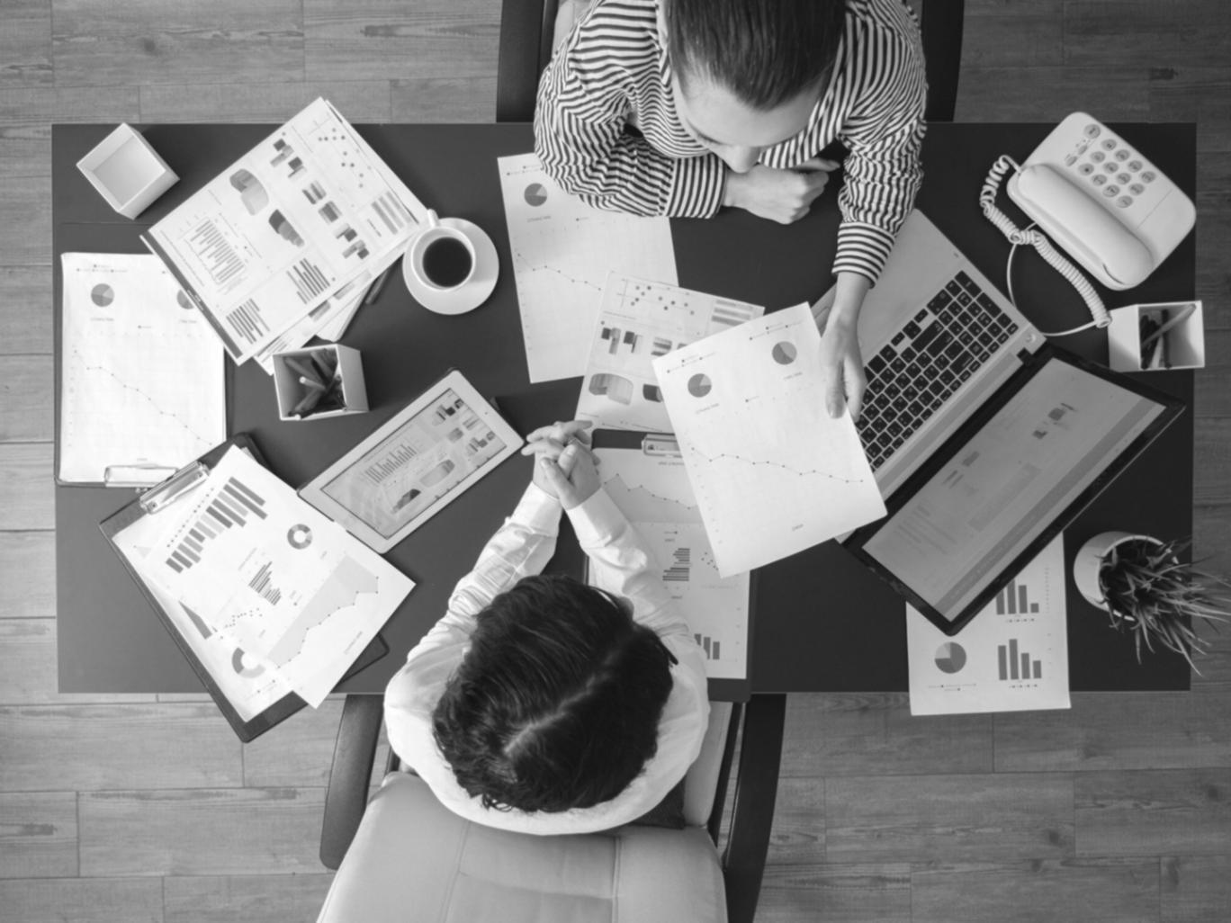 Online-Lernumgebung mit adaptiven Kurspfaden